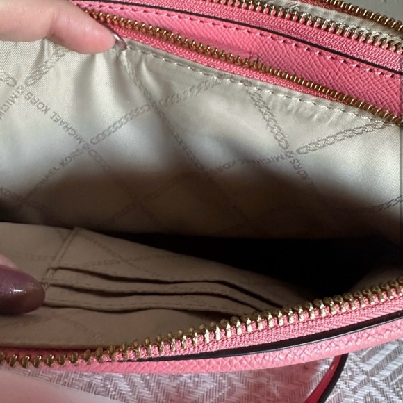 Michael Kors crossbody - Picture 5 of 6